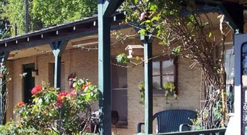Canton Motel - Image 1