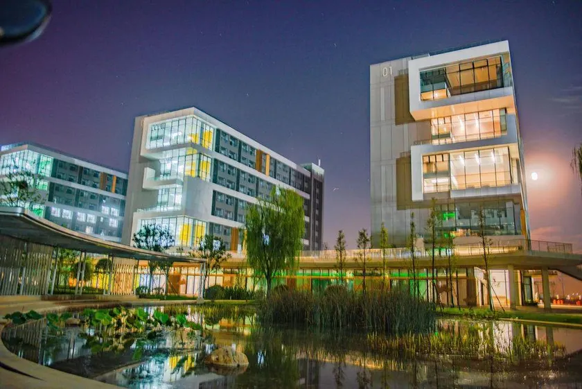 Airport Quanxiang Business Hotel (Jinan Yaoqiang Airport) - Image 1