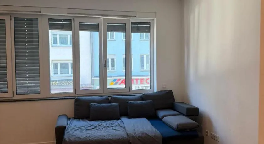 1 Bedroom Flat in Munich City - Image 1