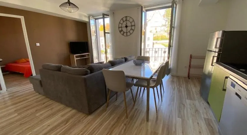 Appartamento molto bello di 100 m² / 4 * / centro città / cura ideale - Image 1