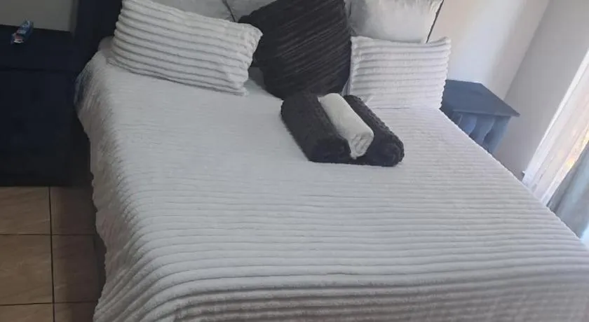 Arcon Guest House - Image 1