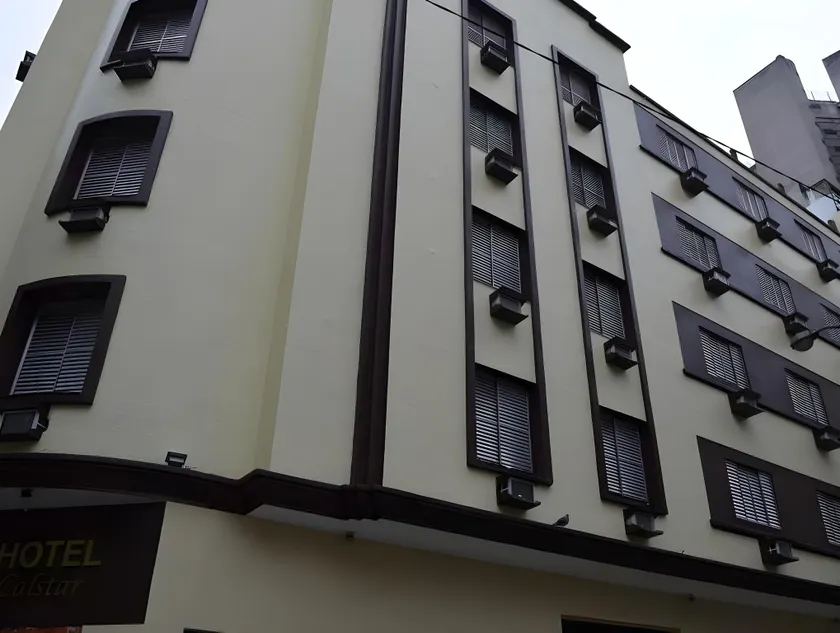 Hotel Calstar - Image 1