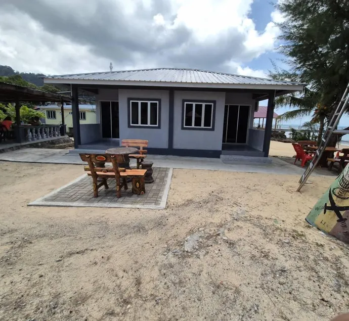 River Side Chalet Tioman - Image 1