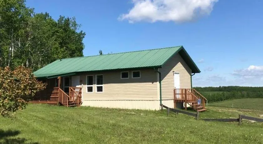 HI Rossburn 9 Finger Ranch - Image 1