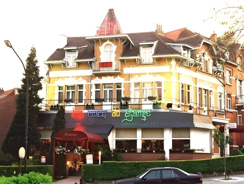 Hotel L'auberge Du Souverain - Image 1