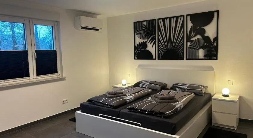 Modern Apartment Weingarten - Image 1