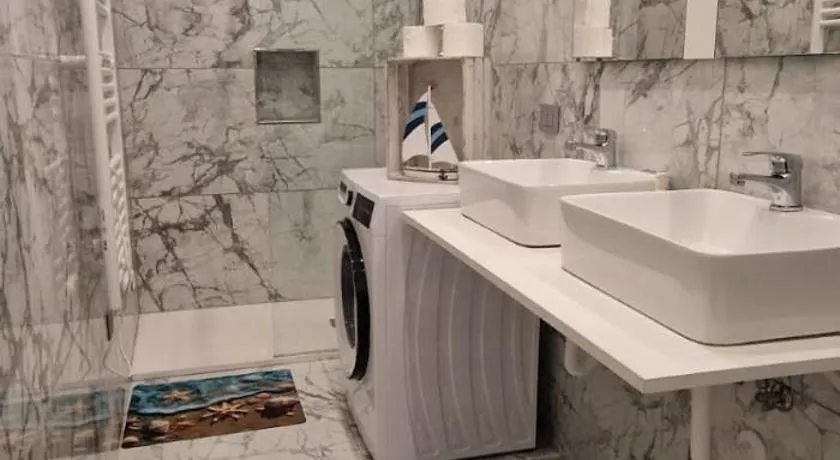 K&A Luxury Apartments - Image 1