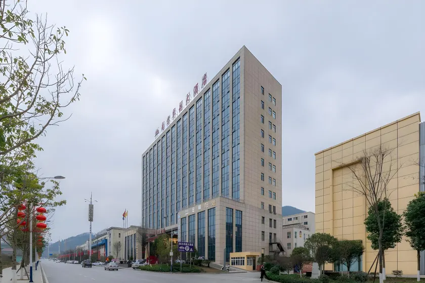 South   Excellent    Hotel - Image 1