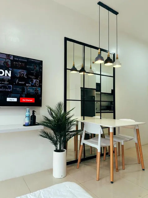 Cozy Studio: Value & Comfort - Image 1