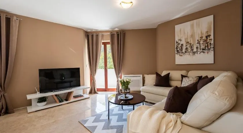 Zen Luxury Apartments - Image 1