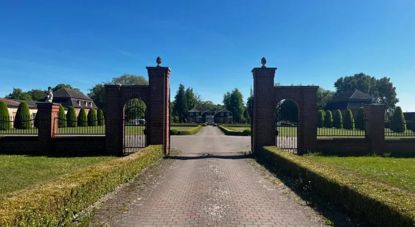 Gut Rottmannshagen Mecklenburgische Seenplatte - Image 1