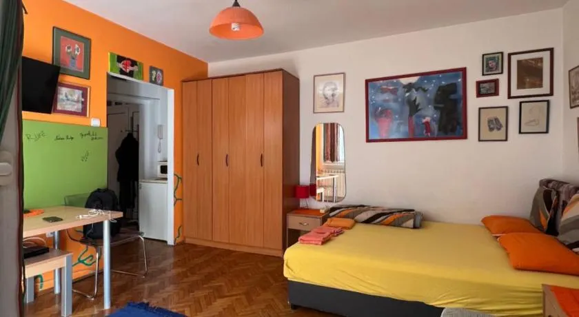 Orange Place Studio - Image 1