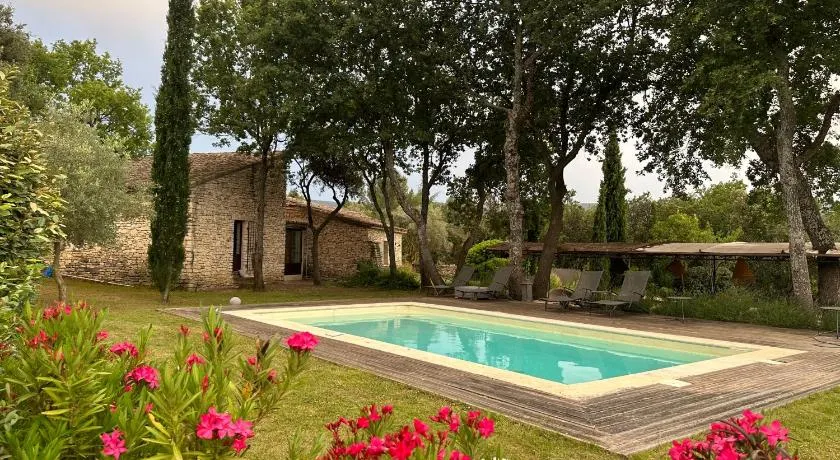 Chambre dans bastide au milieu des vignes - Image 1