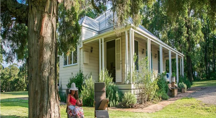 Lillians on Lovedale - Image 1