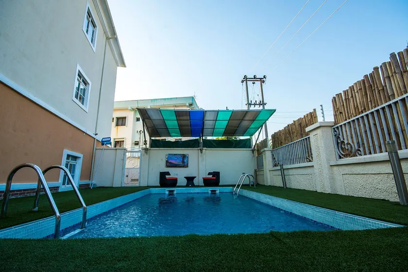 Vynedresa Hotels - Image 1
