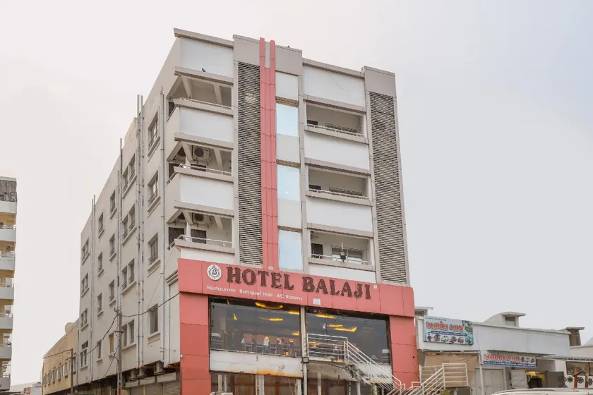 OYO 63184 Hotel Balaji - Image 1