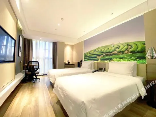 Atour Hotel Three Lanes and Seven Alleys Fuzhou - Image 1