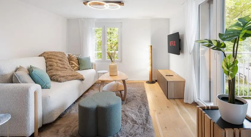Modernes Apartment mit Balkon und Parkplatz, Nähe See - Image 1