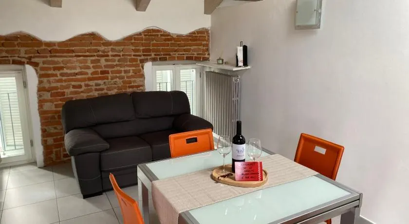 Casa a Pollenzo - Image 1