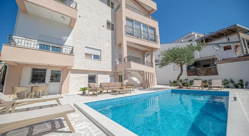 N&N Lux Guest house - Image 1