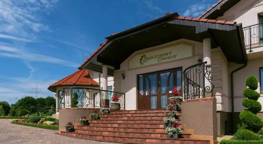 Leszczynowy Dworek - Image 1