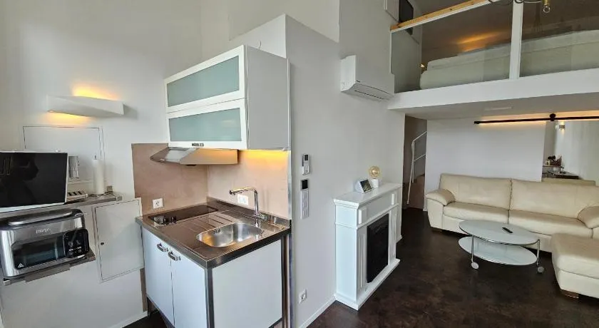 Galerie Apartment Leon - Image 1