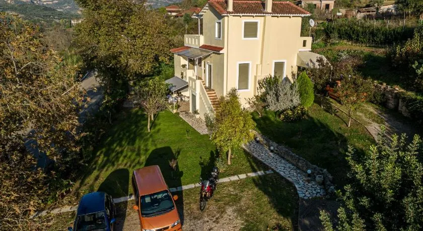Estia guest house - Image 1