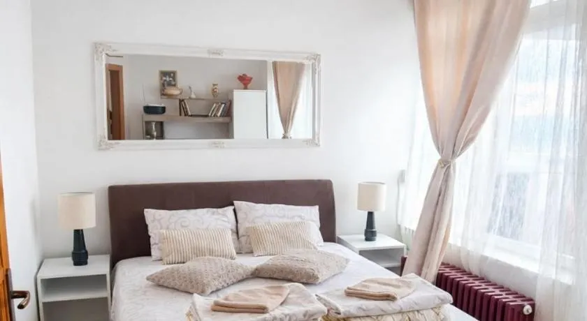 Apartman DUNJA sa terasom - Image 1