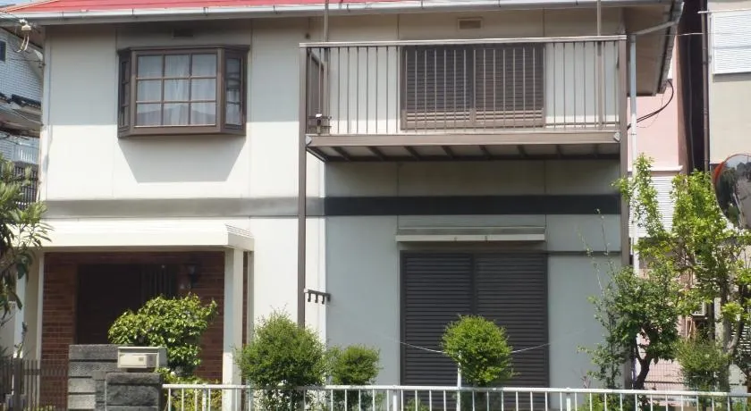 Hirakata-park Guesthouse - Image 1