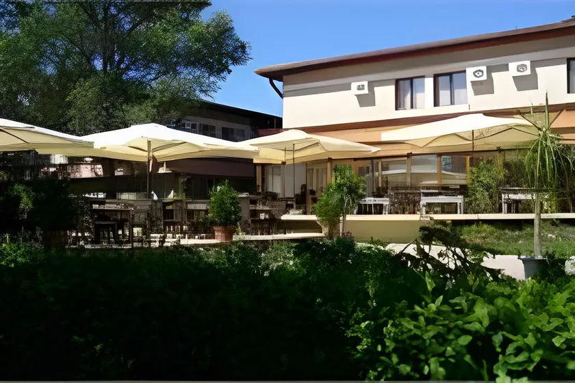 Hotel Turist - Image 1