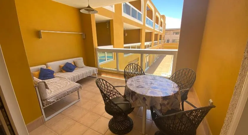 Vida Cotillo - No Stress Holidays - Image 1