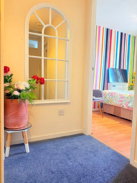 Couple/Family Room HomeAway in Birmingham - Image 1