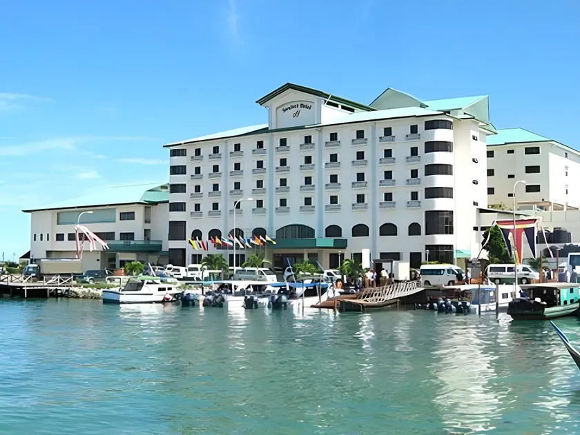Seafest Hotel Semporna - Image 1