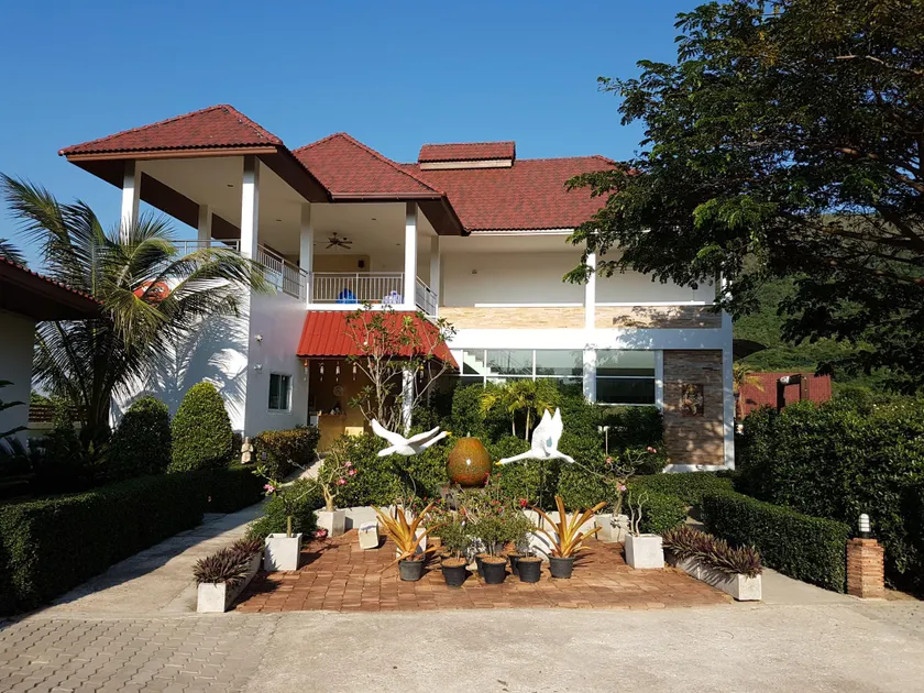 The Hillside Pranburi Resort - Image 1