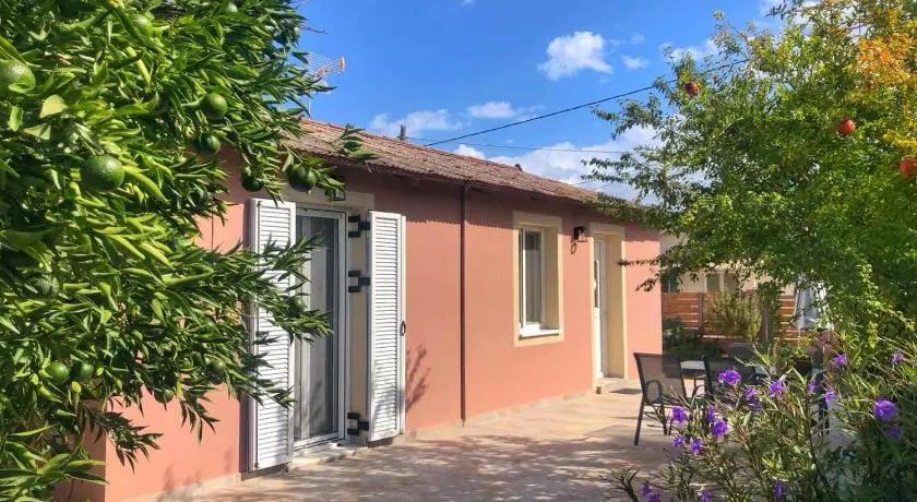 Avli Cottage - Image 1