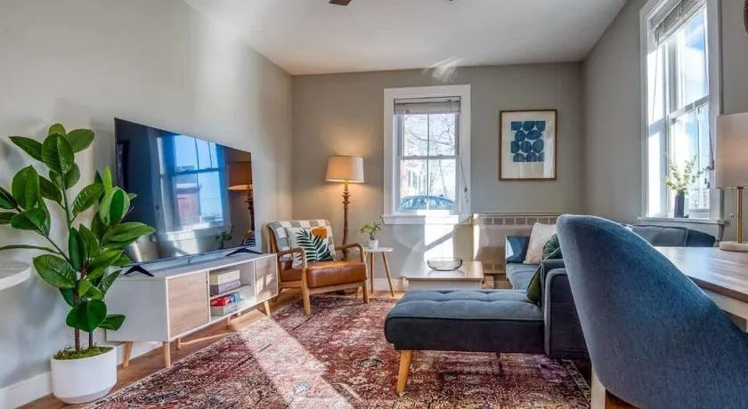 The Sunnyside Stay - Image 1