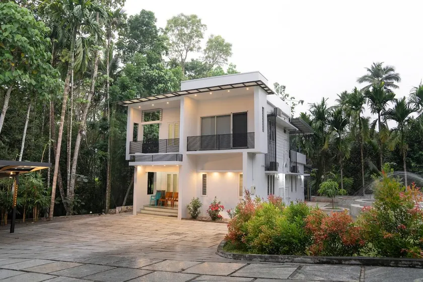 Villa at Muvattupuzha - Image 1
