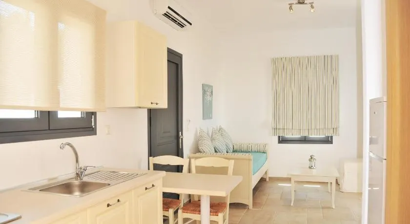 Kleopatra Villas - Seaside Suites - Image 1