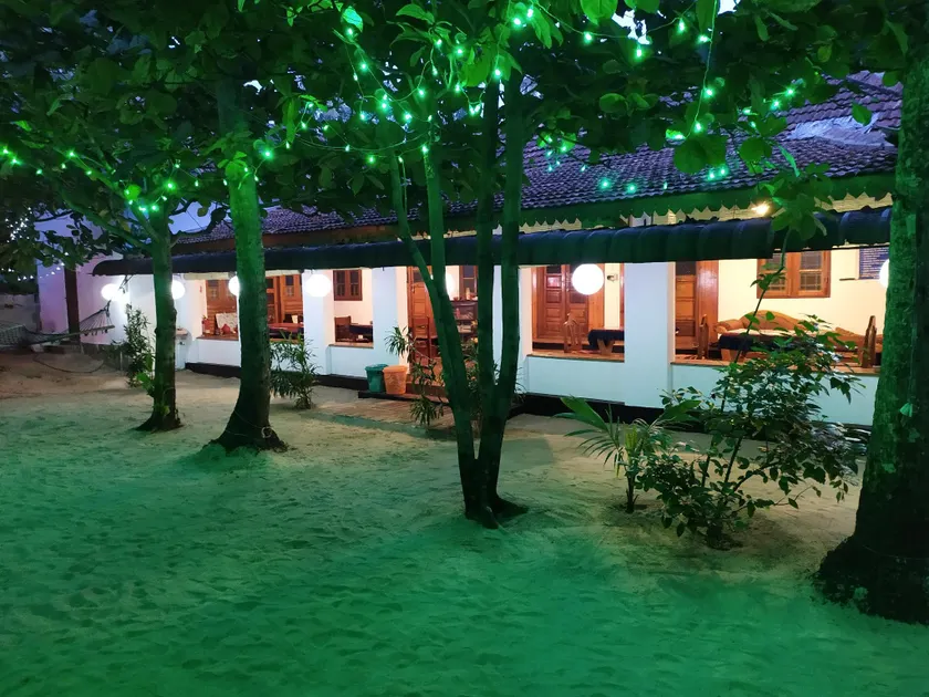 Sea Hut Homestay - Image 1