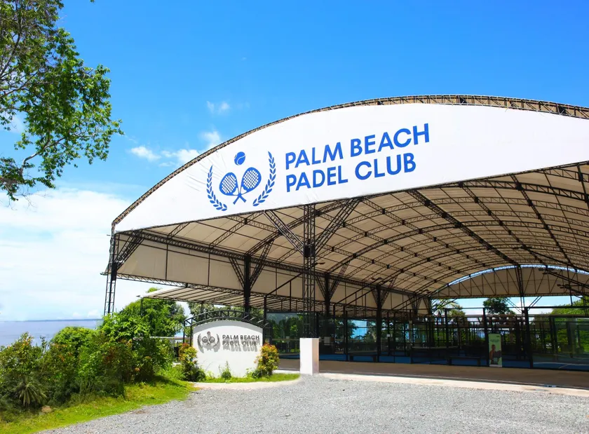 Palm Beach Resort - Image 1