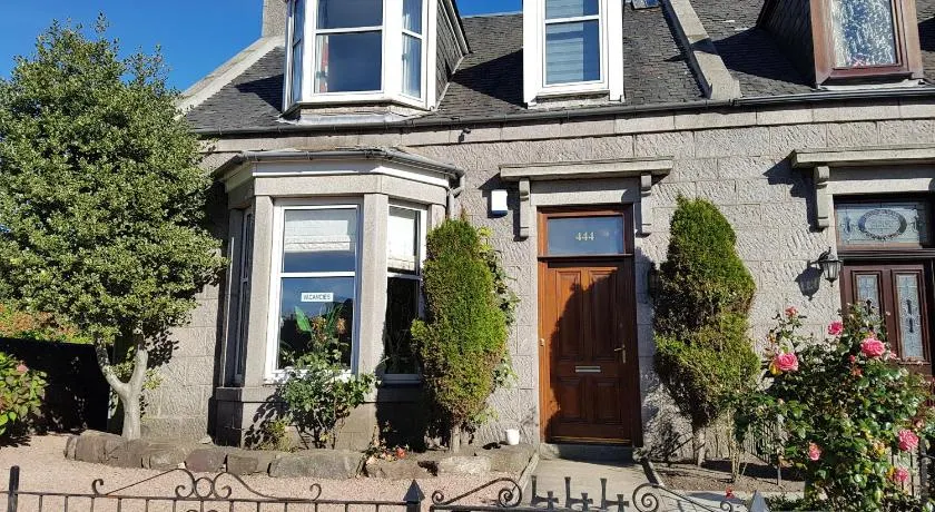 Alba Guest House - Image 1