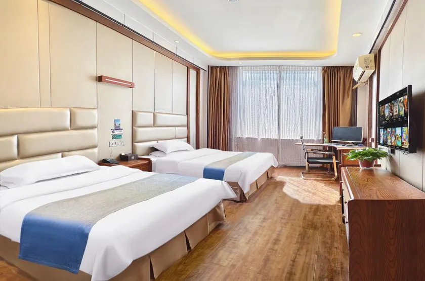 Jiayuan Business Hotel (Puyang Daqing Road Third Senior High School) - Image 1