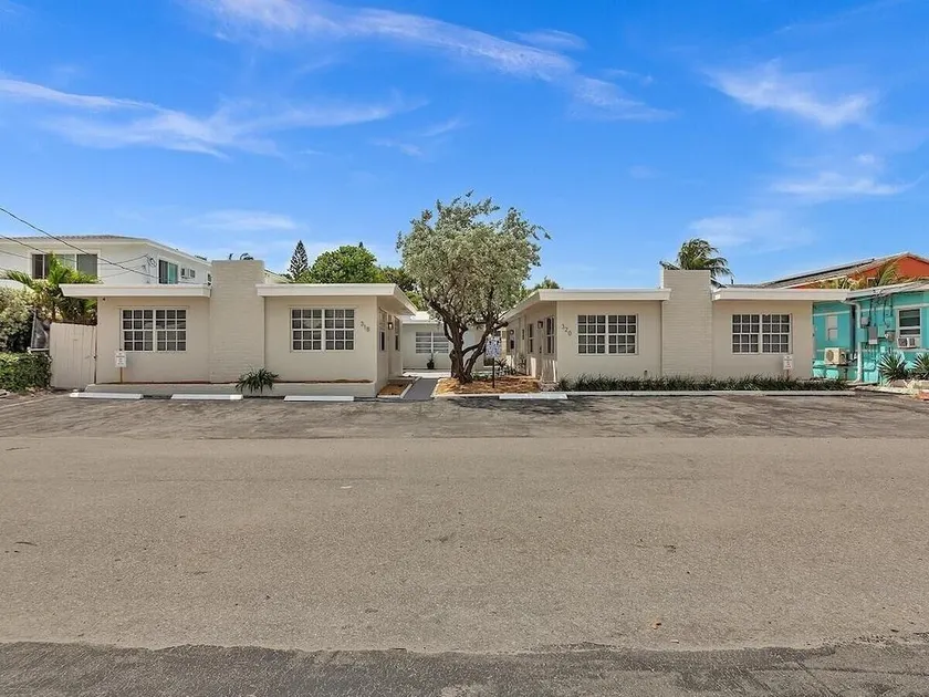 Beachside 1BR in Hollywood | Parking + WiFi - Image 1