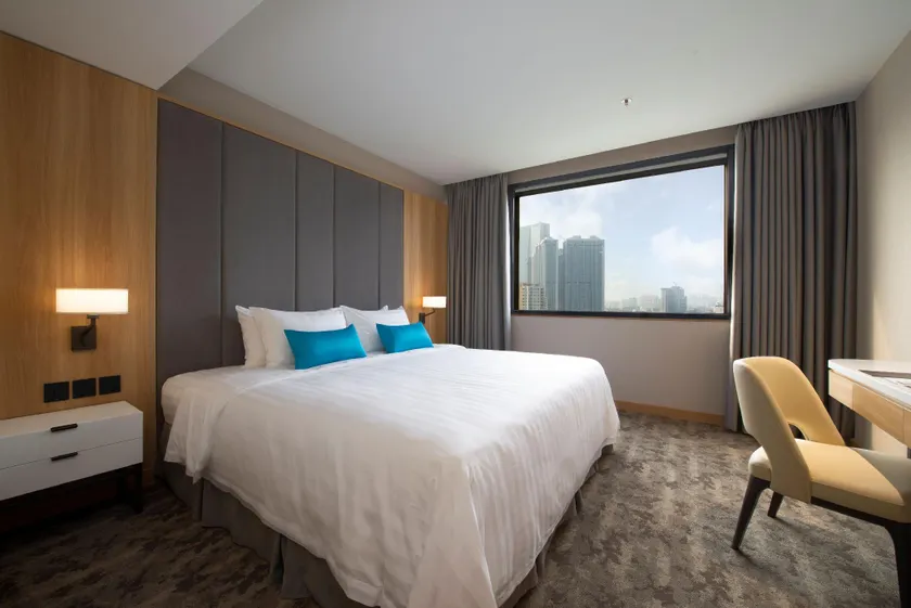 Hanoi Hotel - Image 1
