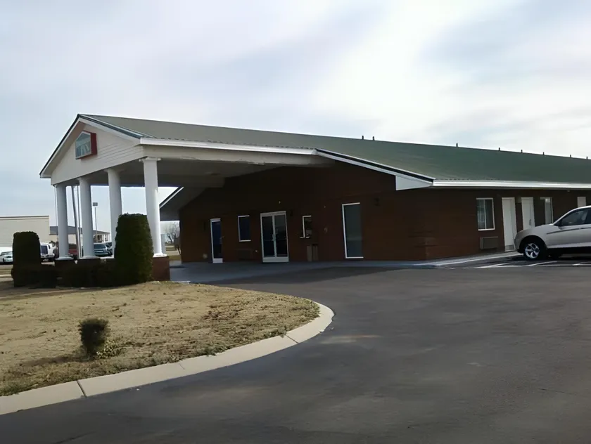 Deer Field Inn - Image 1