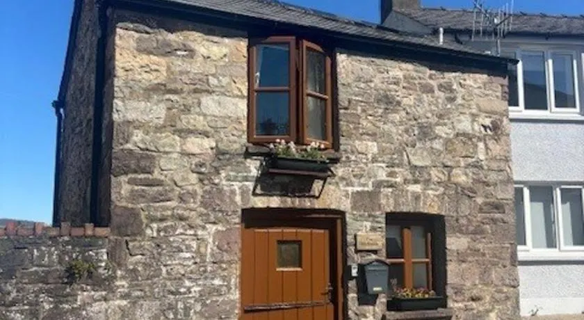 The Old Stable - Image 1