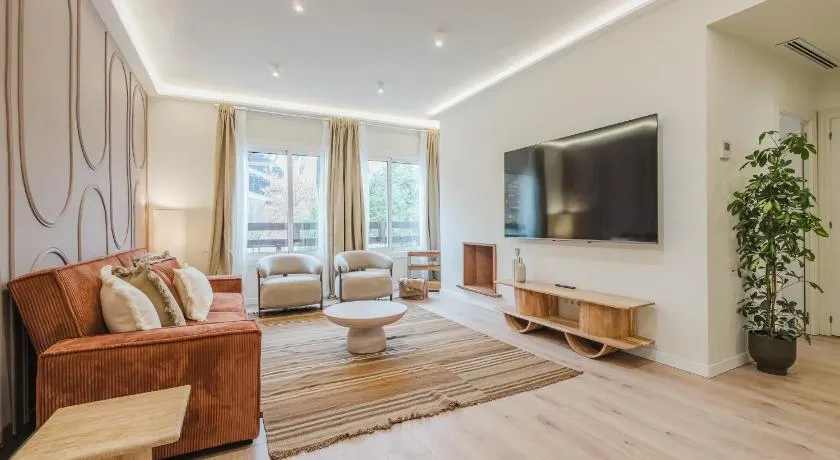 Barcelona Stadium Luxury Apartment - Image 1