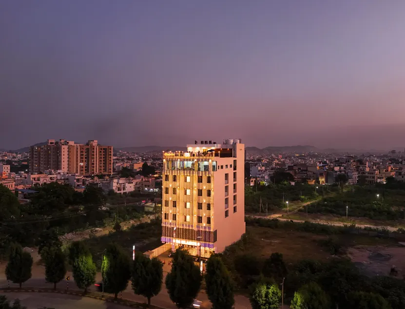 Hotel De Glance - Udaipuri Restaurant I Terrace Swimming pool I Banquet - Image 1