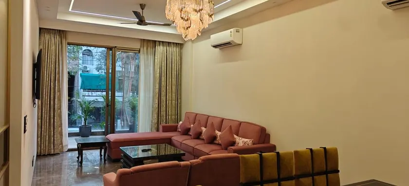Harmony Suites South Delhi GK2 with lift 3 BHK Private Apartment - Image 1