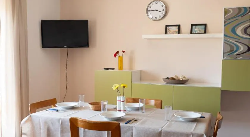 Vivilo Collection - Santa Laura Apt 2bdr with balcony - Image 1